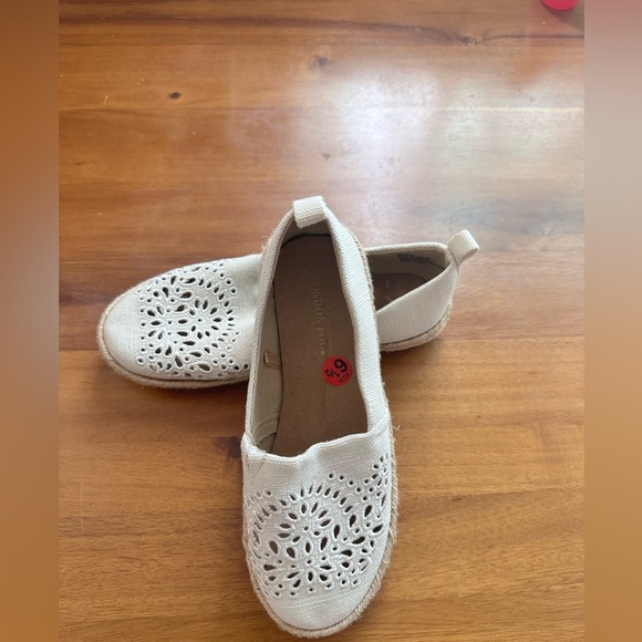 London Fog Beige Laser-Cut Canvas Espadrille Slip-Ons - Picture 2 of 5